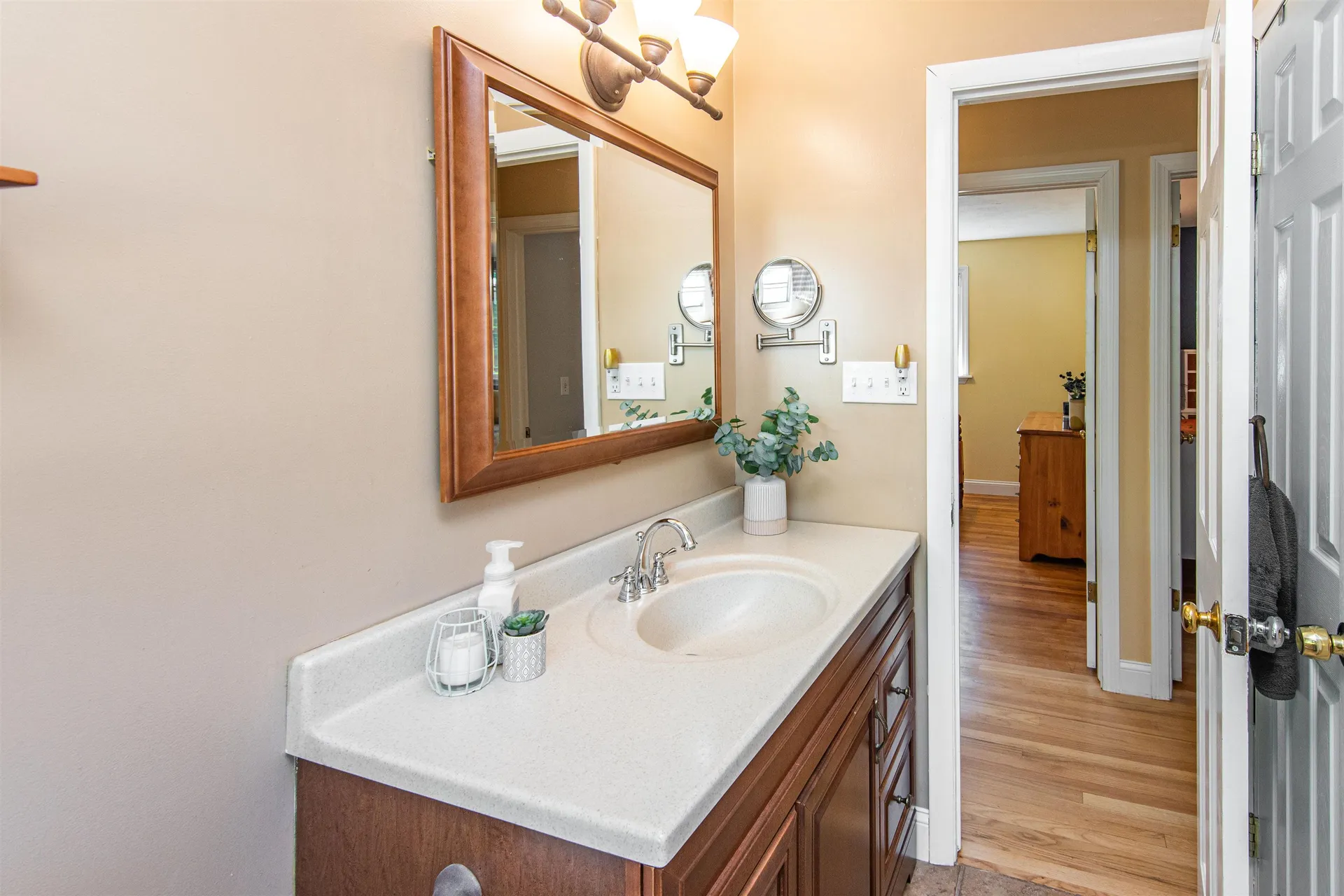 43 James Avenue Burlington VT 05408