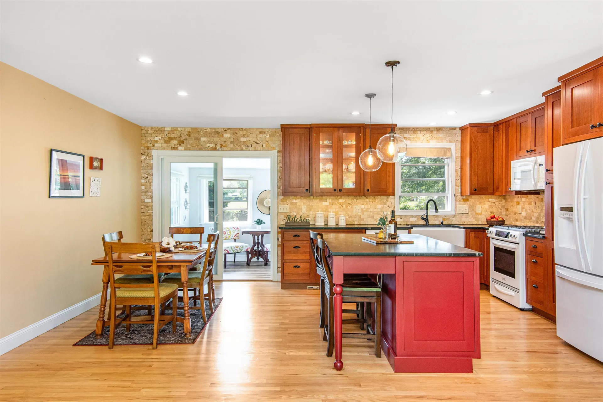 43 James Avenue Burlington VT 05408