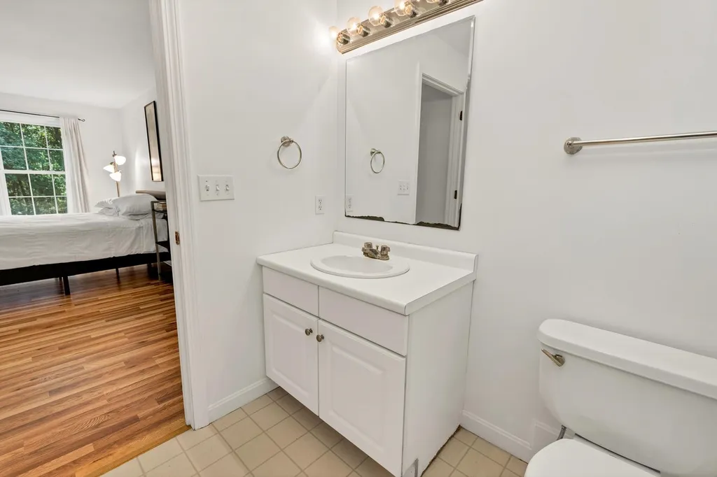 4 Captain Parker Drive Lee NH 03861