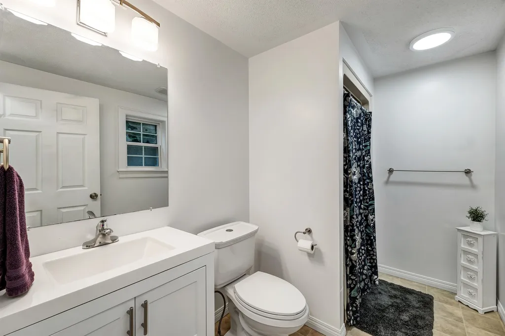 29 Estates Road Middleton NH 03887