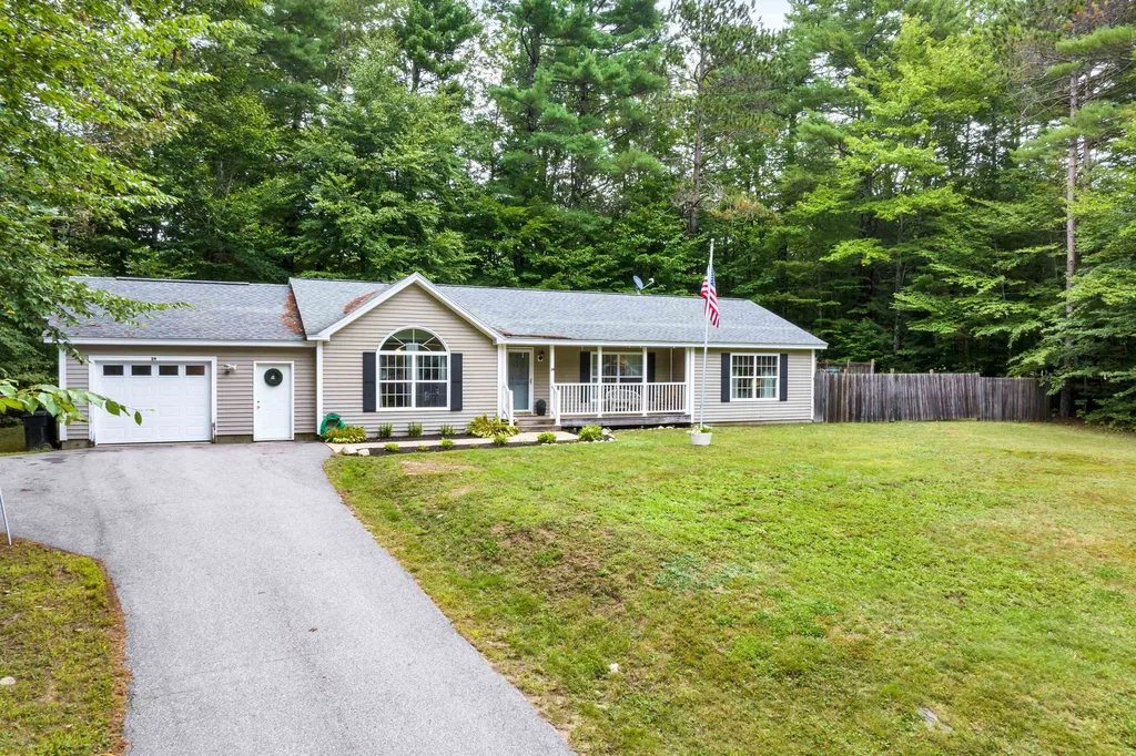 29 Estates Road Middleton NH 03887