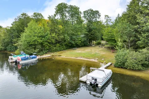 29 Estates Road Middleton NH 03887