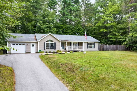 29 Estates Road Middleton NH 03887