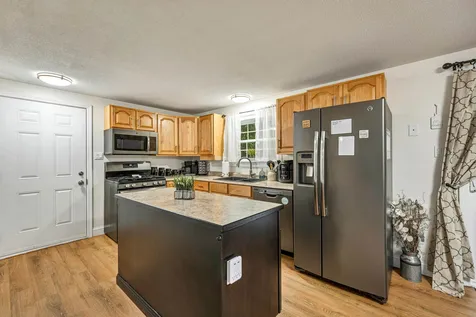 29 Estates Road Middleton NH 03887