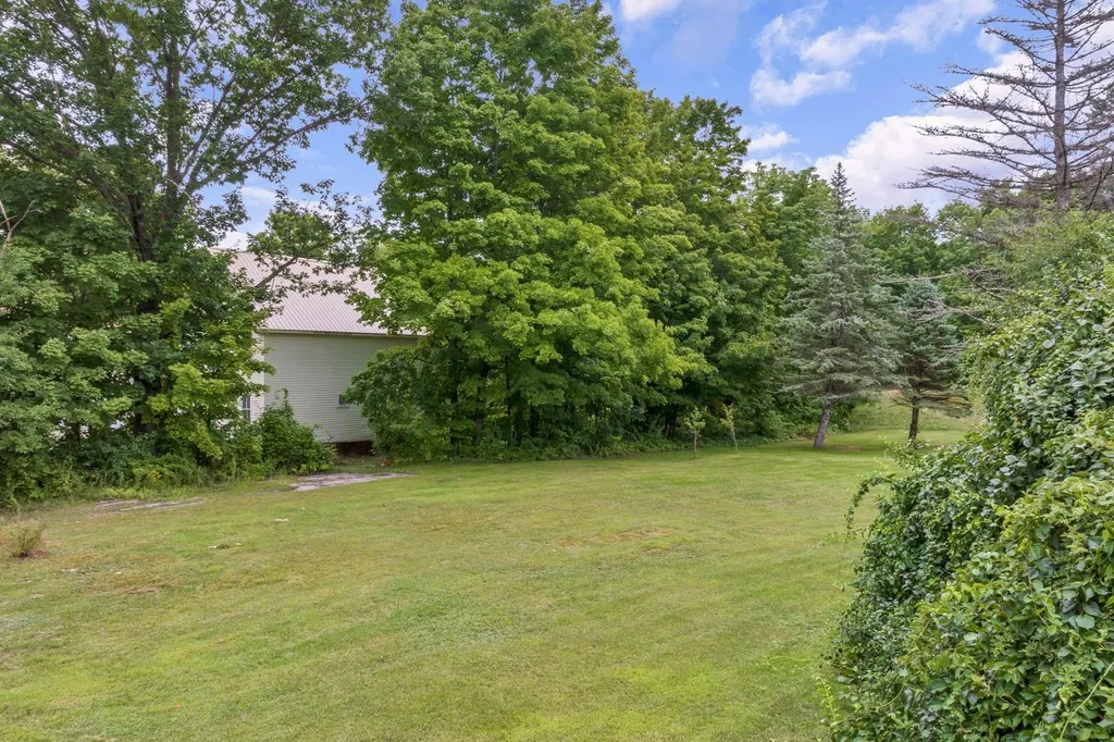 20 Water Street Farmington NH 03835