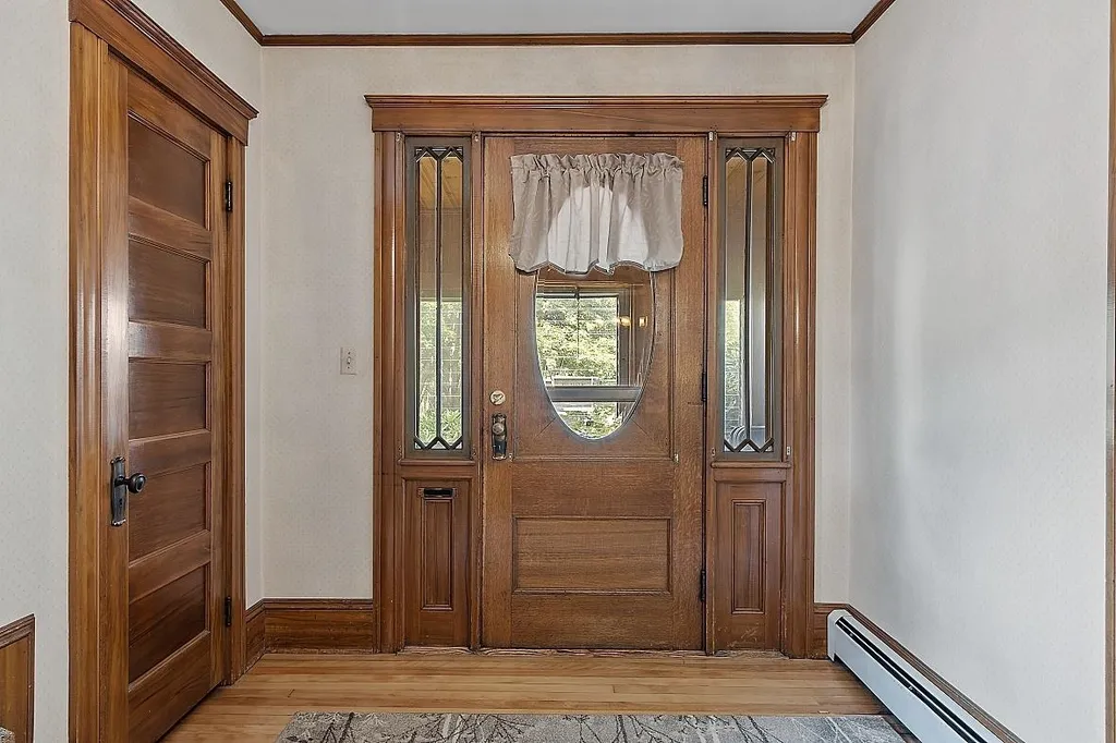 28 New Castle Avenue Portsmouth NH 03801
