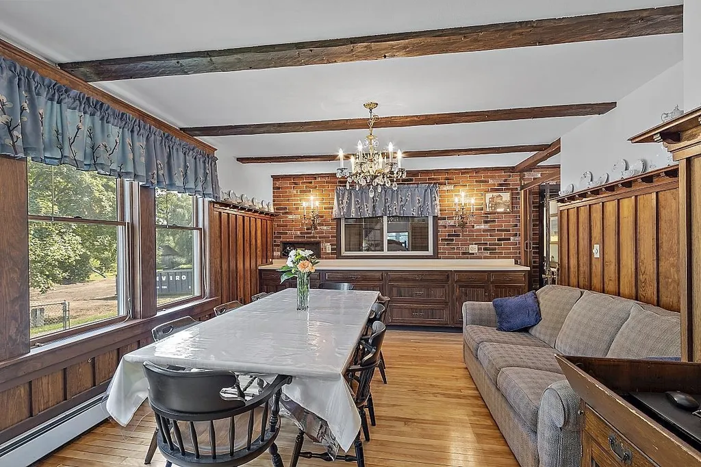 28 New Castle Avenue Portsmouth NH 03801