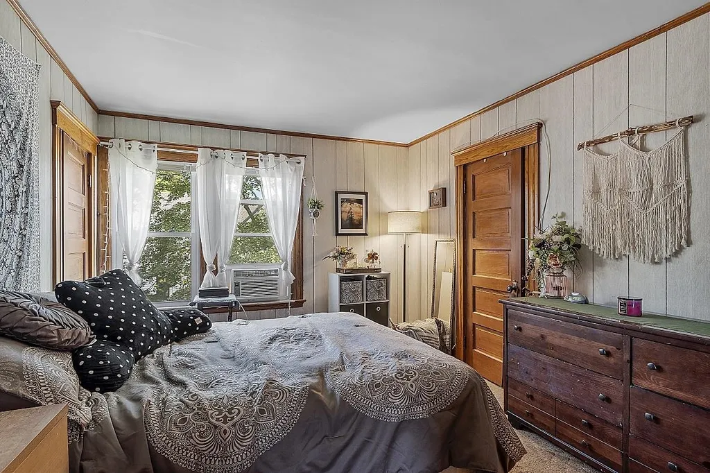 28 New Castle Avenue Portsmouth NH 03801