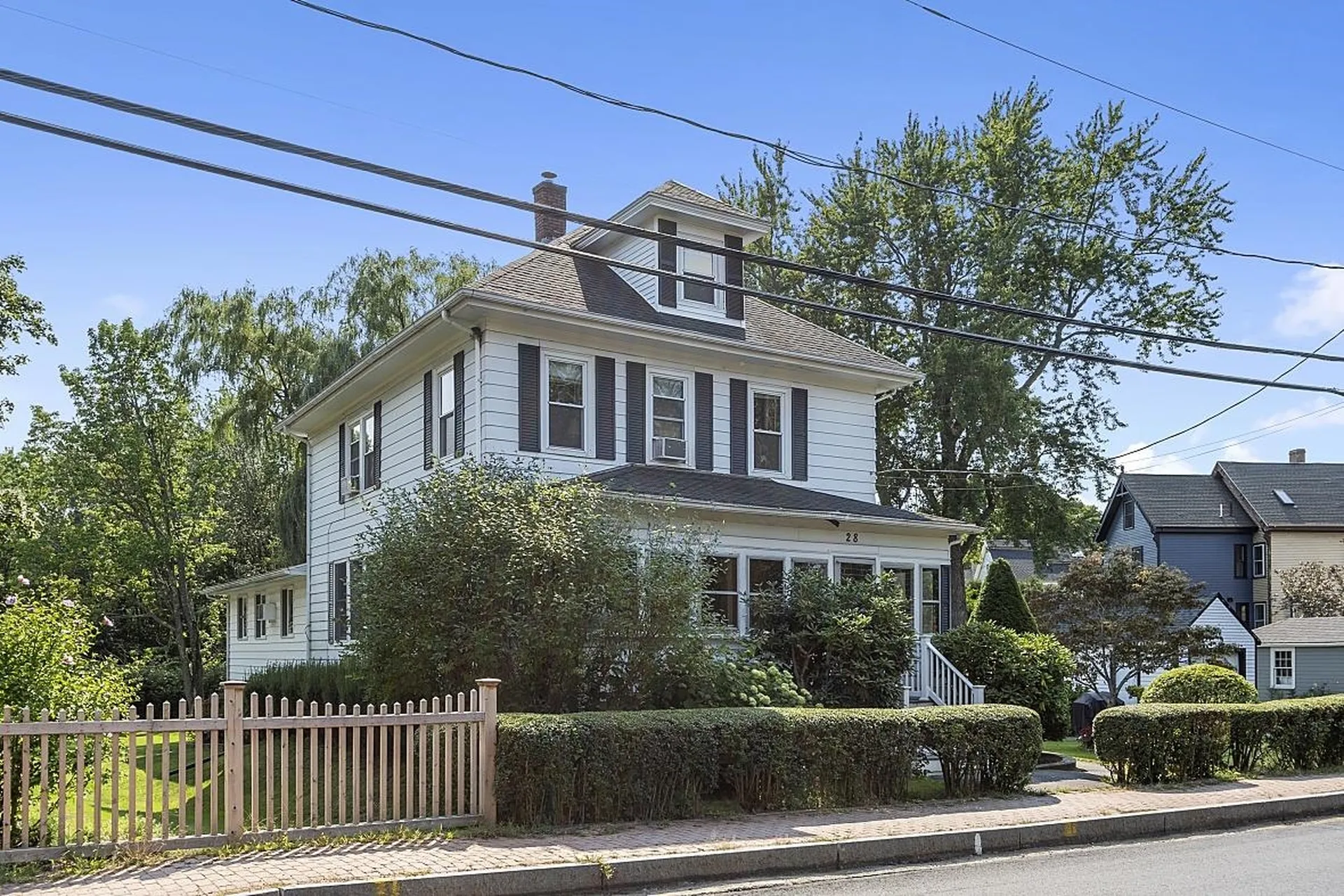 28 New Castle Avenue Portsmouth NH 03801
