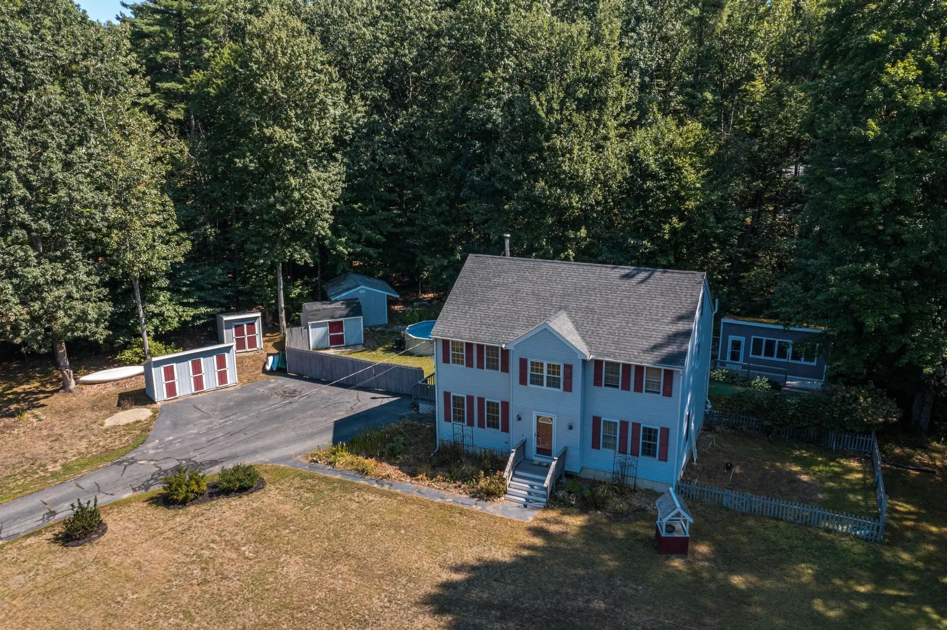 1 Laura Lane Newton NH 03858