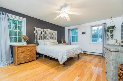 1 Laura Lane Newton NH 03858