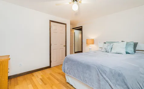 1 Laura Lane Newton NH 03858