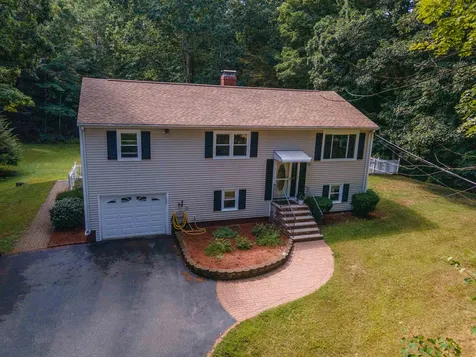 49 North Road Sandown NH 03873