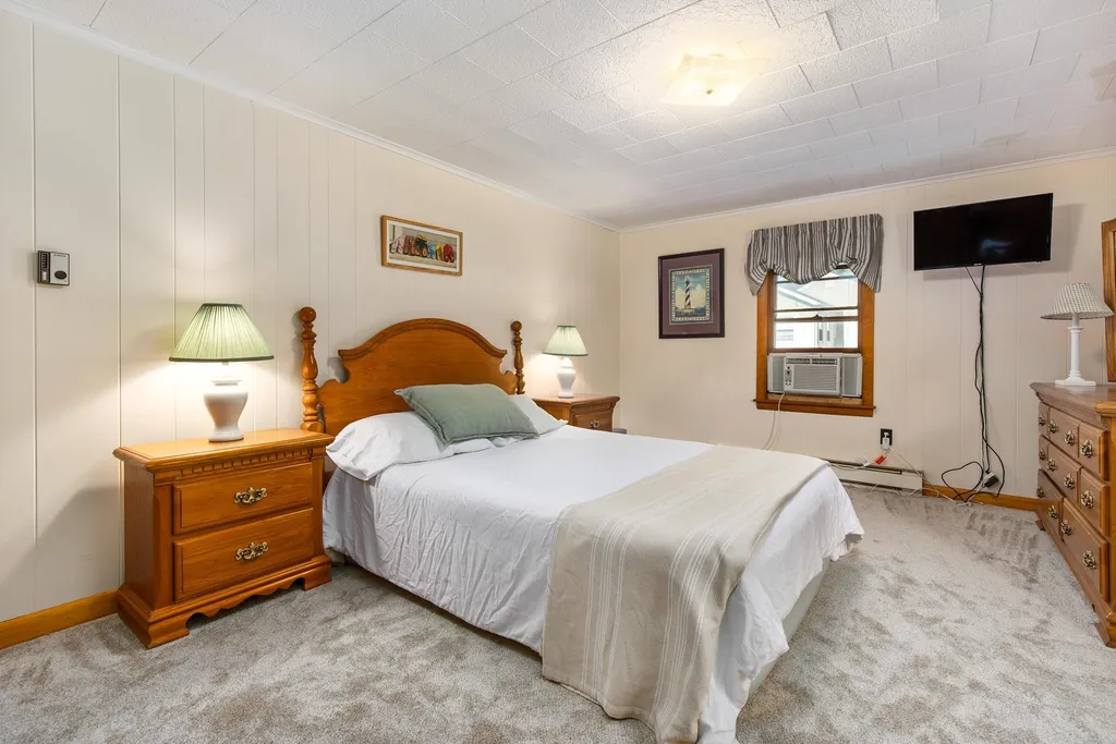 22 Power Avenue Rye NH 03870