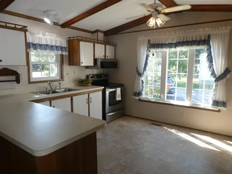 10 East Marina Road Lsp Gilford NH 03249