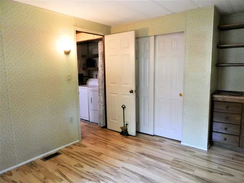 10 East Marina Road Lsp Gilford NH 03249