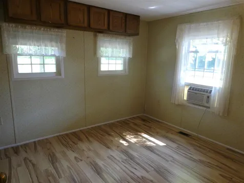 10 East Marina Road Lsp Gilford NH 03249