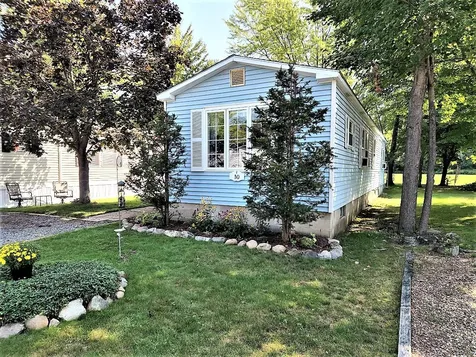 10 East Marina Road Lsp Gilford NH 03249