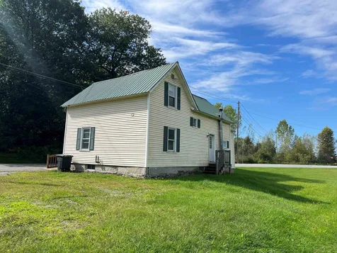 91 Clyde Street Newport City VT 05855
