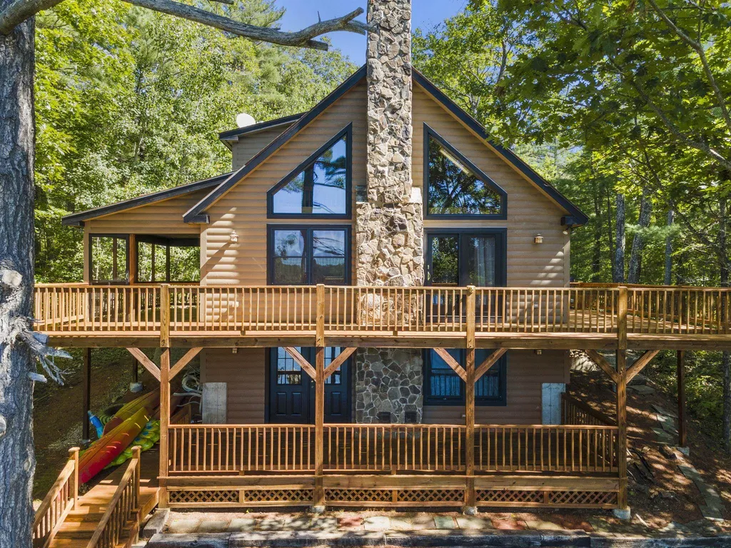 56 East Side Drive Ossipee NH 03864