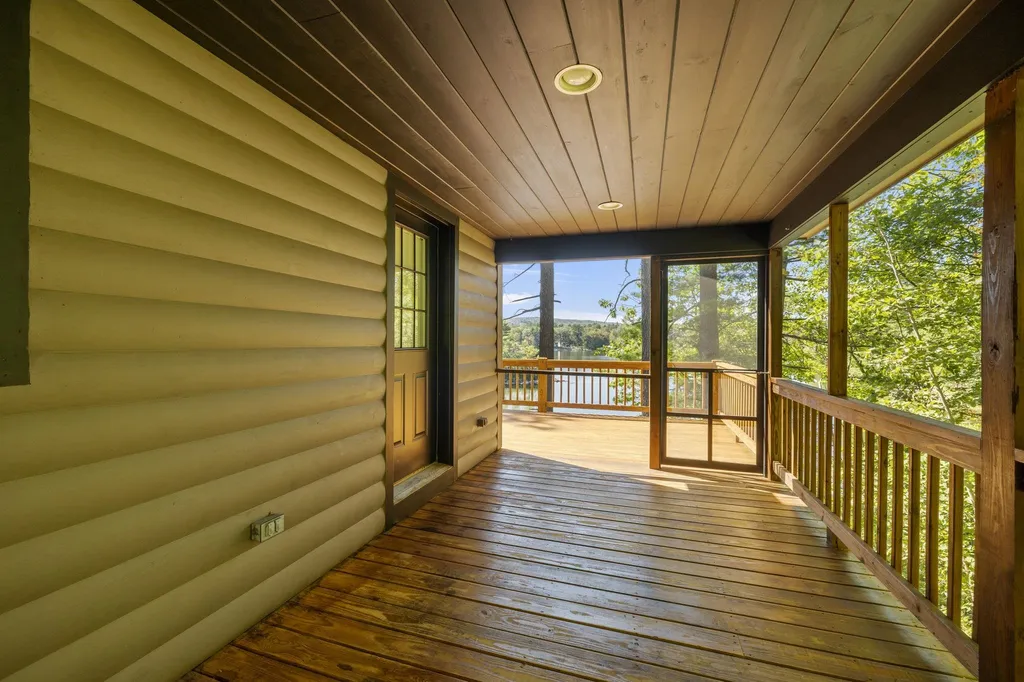 56 East Side Drive Ossipee NH 03864