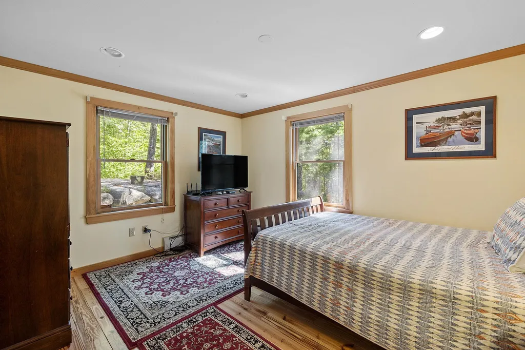 56 East Side Drive Ossipee NH 03864