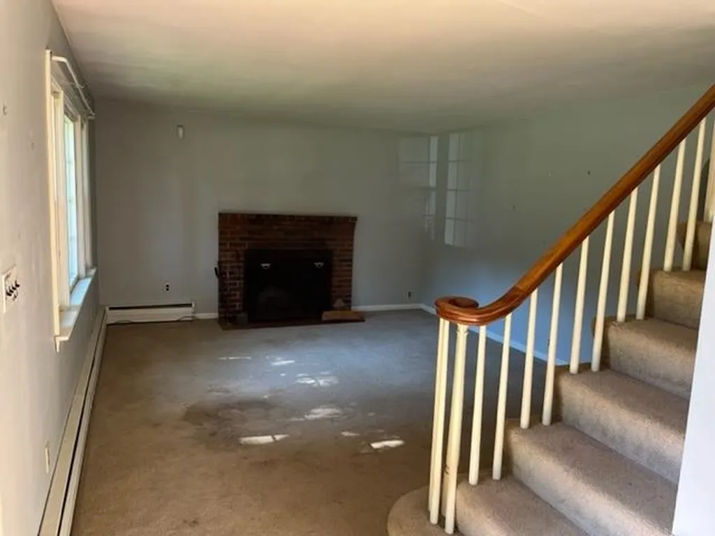 21 Silver Lane Rollinsford NH 03869