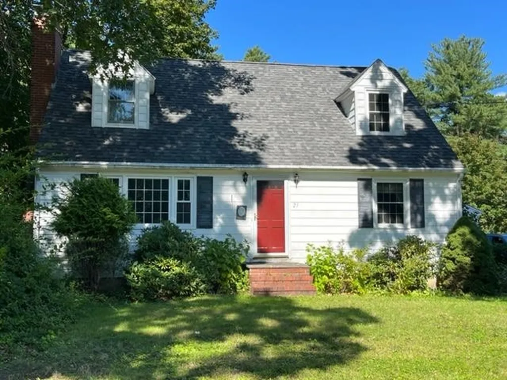 21 Silver Lane Rollinsford NH 03869