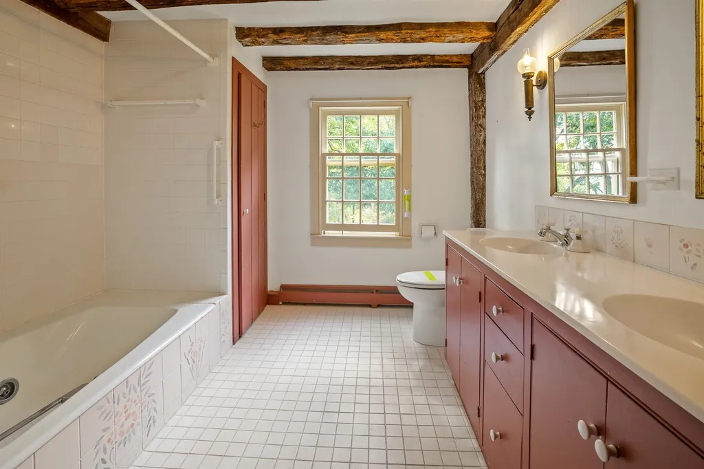 980 Bragg Hill Road Norwich VT 05055