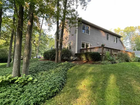 107 Wild Rose Circle Shelburne VT 05482