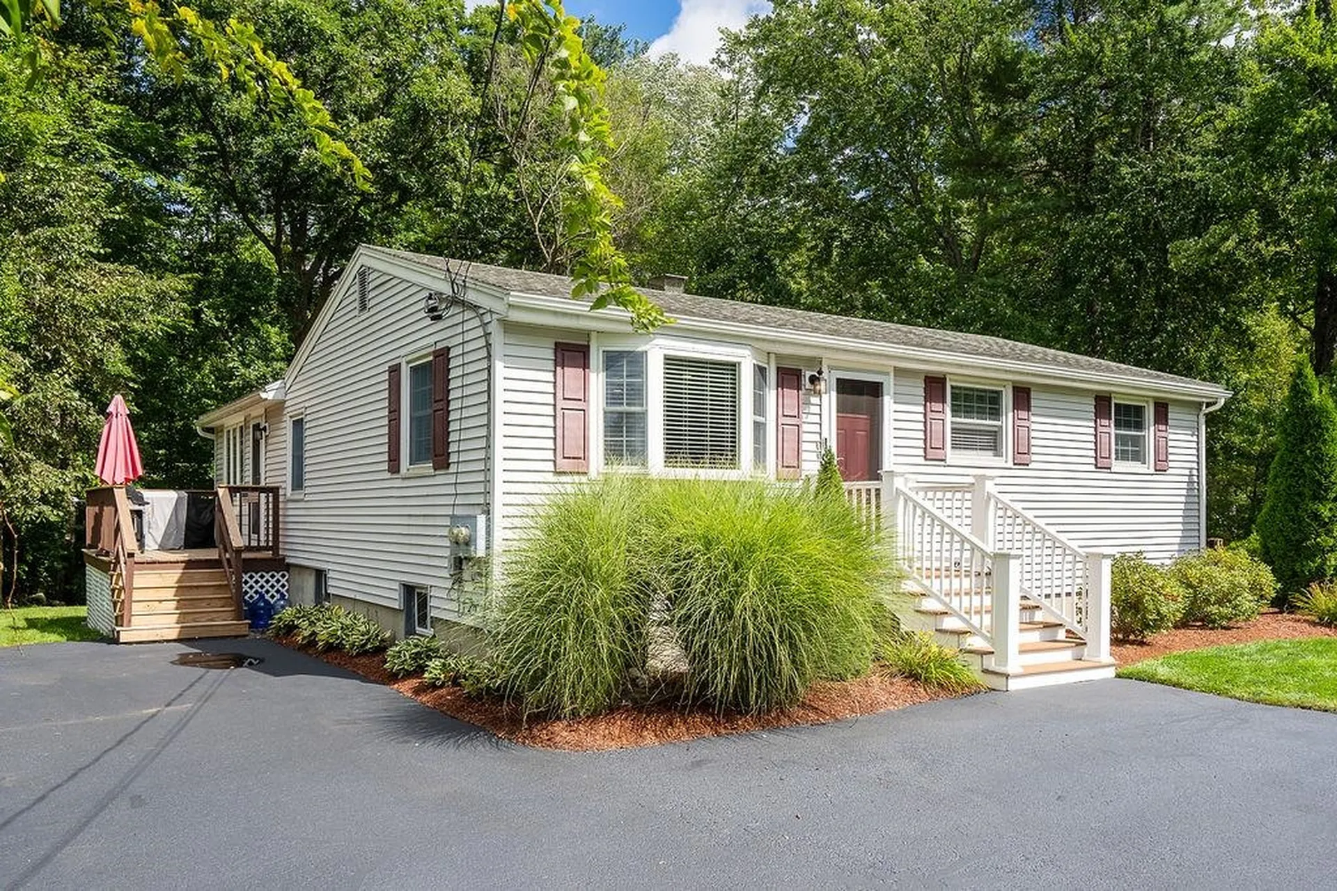 6 Lantern Lane Merrimack NH 03054