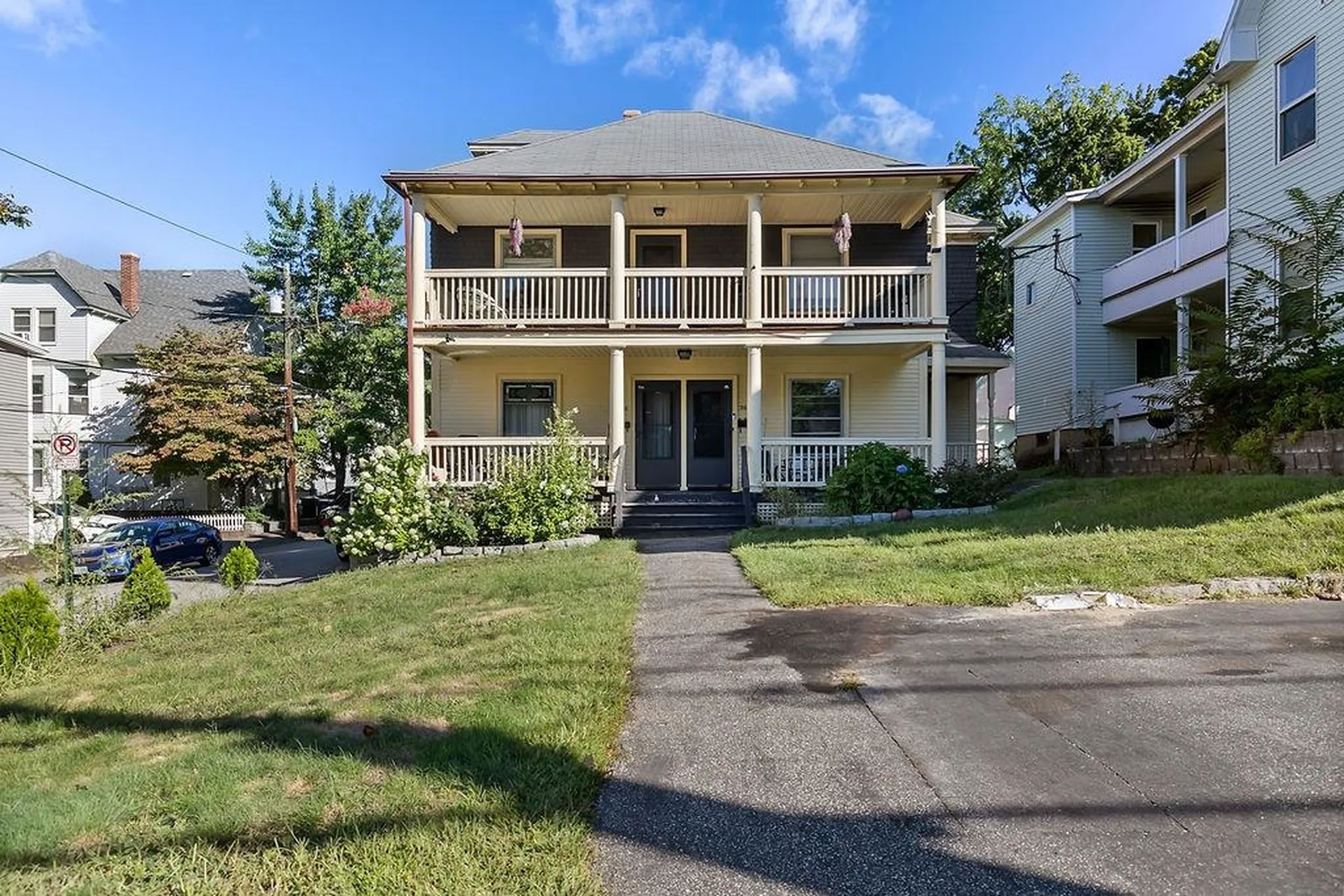 366 Lowell Street Manchester NH 03104