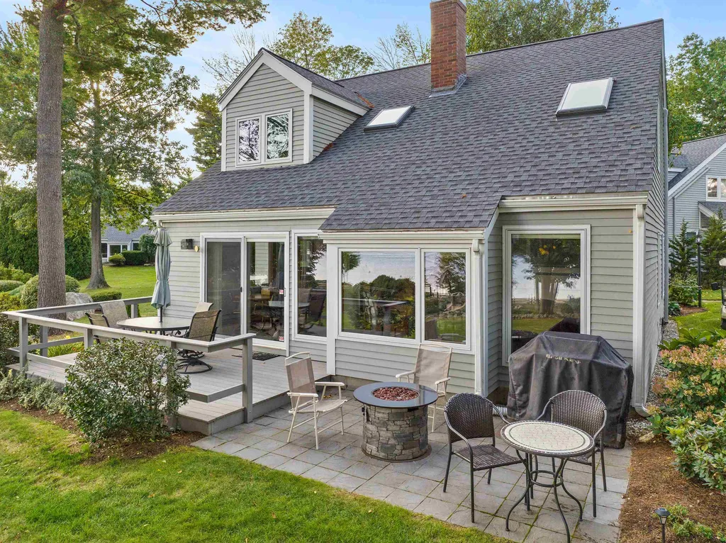 25 Constellation Drive Laconia NH 03246