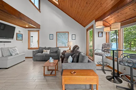25 Constellation Drive Laconia NH 03246