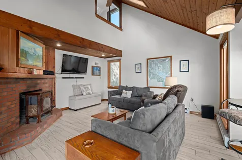 25 Constellation Drive Laconia NH 03246