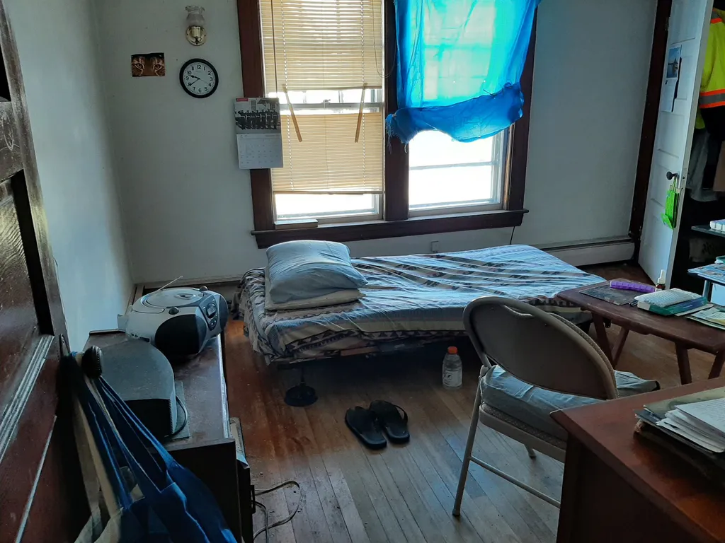 422 Maple Street Manchester NH 03103