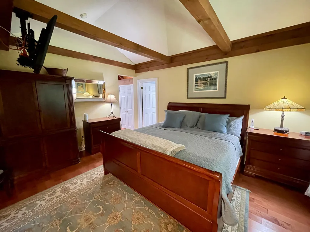 318 Tichenor Road Hartford VT 05059