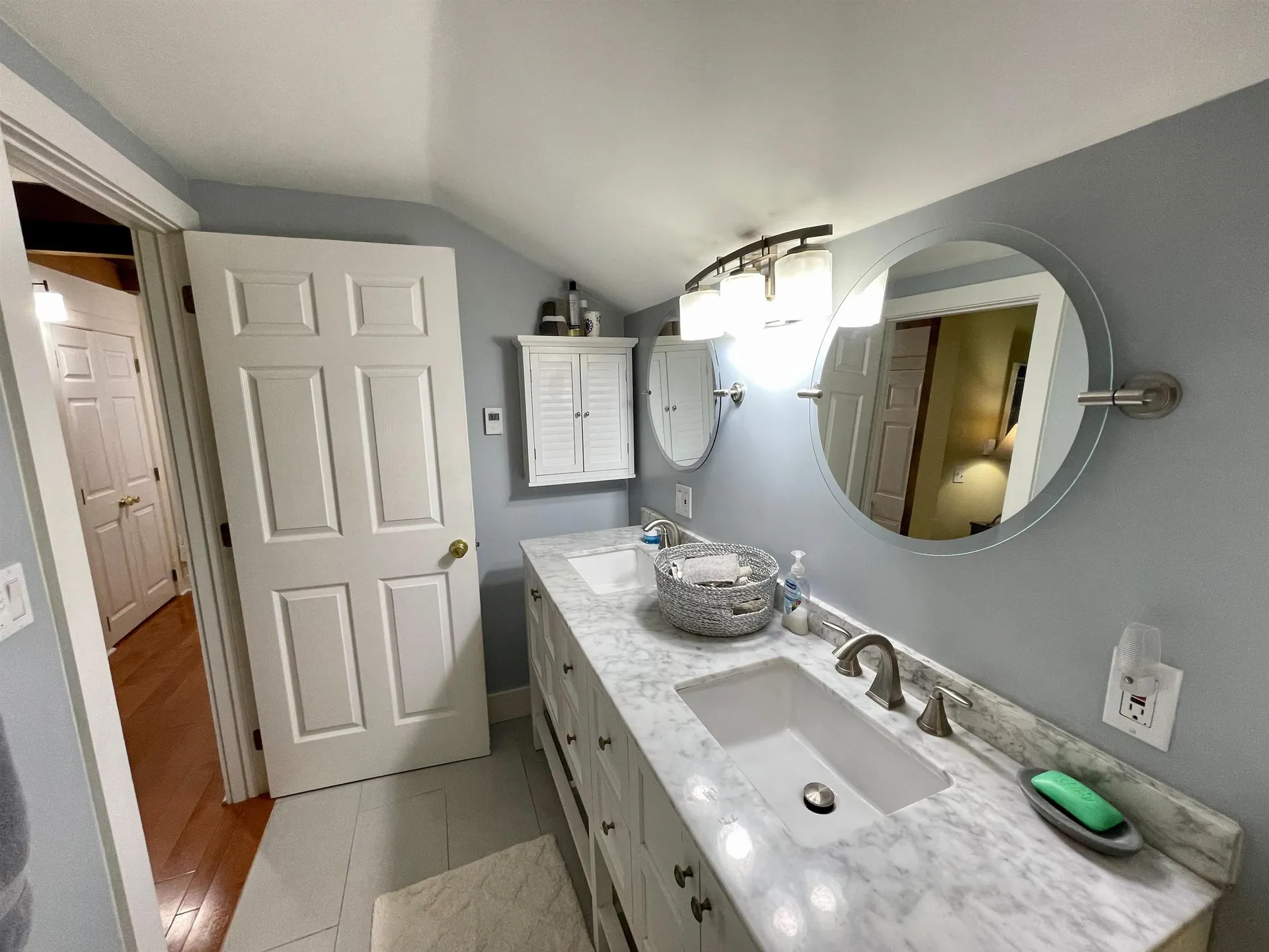 318 Tichenor Road Hartford VT 05059