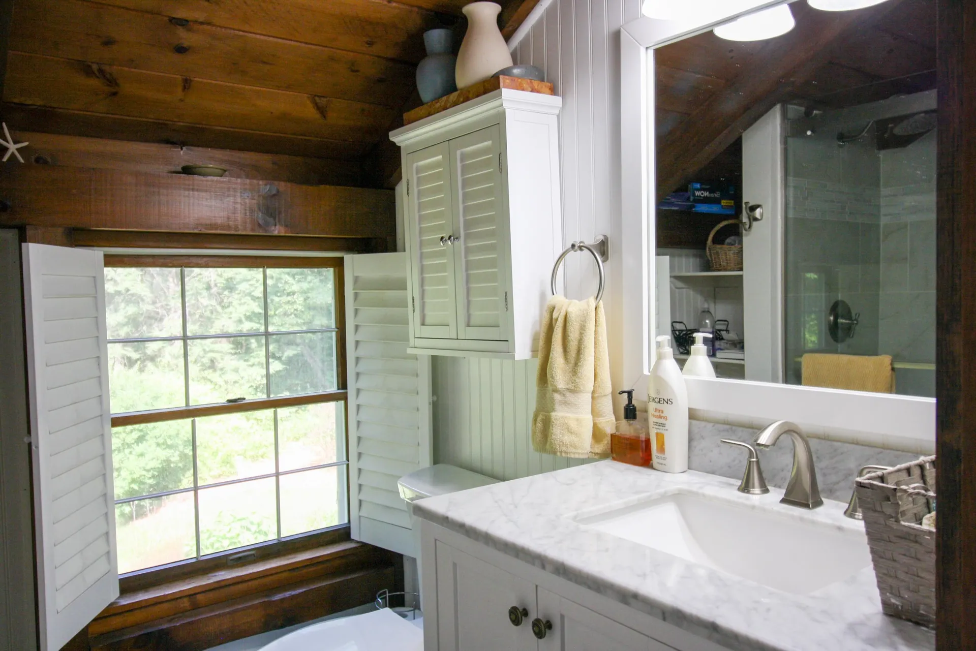 318 Tichenor Road Hartford VT 05059