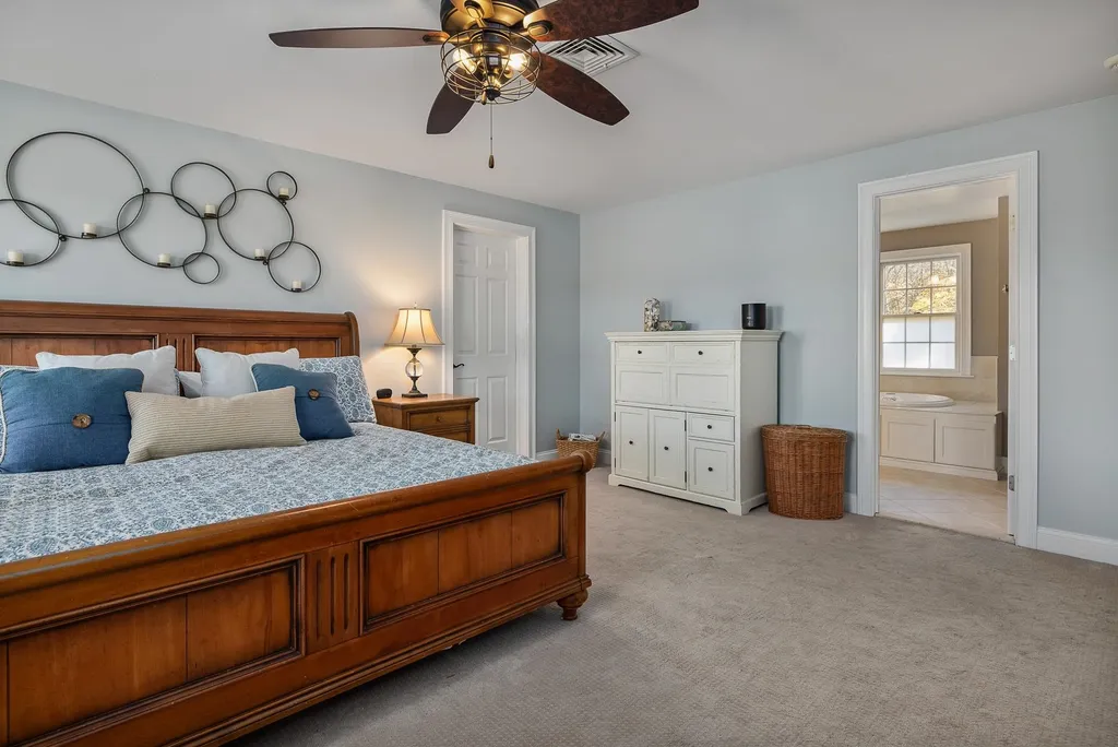 10 Christie Lane Stratham NH 03885