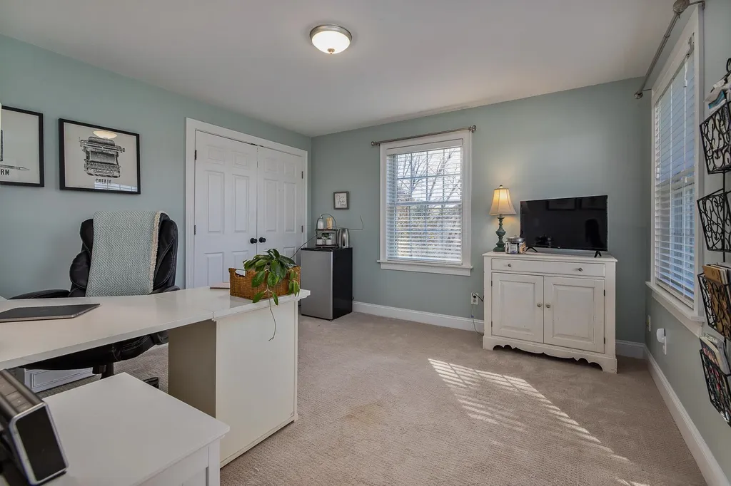10 Christie Lane Stratham NH 03885