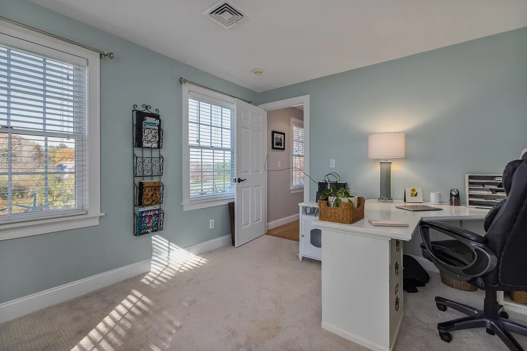 10 Christie Lane Stratham NH 03885