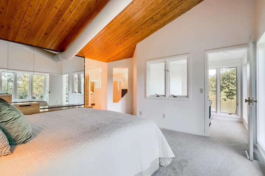 11 Meadowcrest Road Hooksett NH 03106