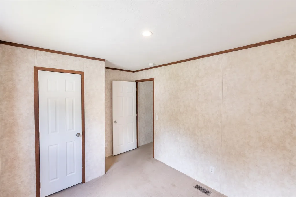 24 Harmony Drive Haverhill NH 03785