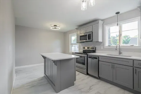 270 Broad Street Nashua NH 03063