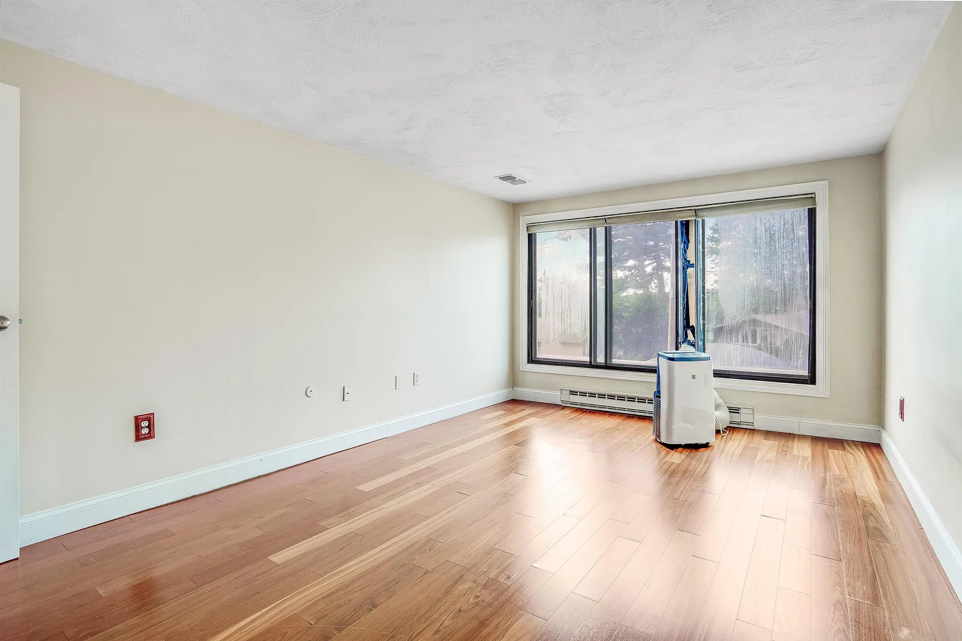 55 River Road Manchester NH 03104
