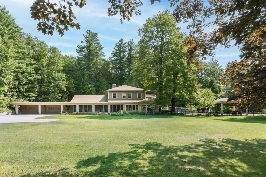 92 Riverview Park Road Goffstown NH 03045
