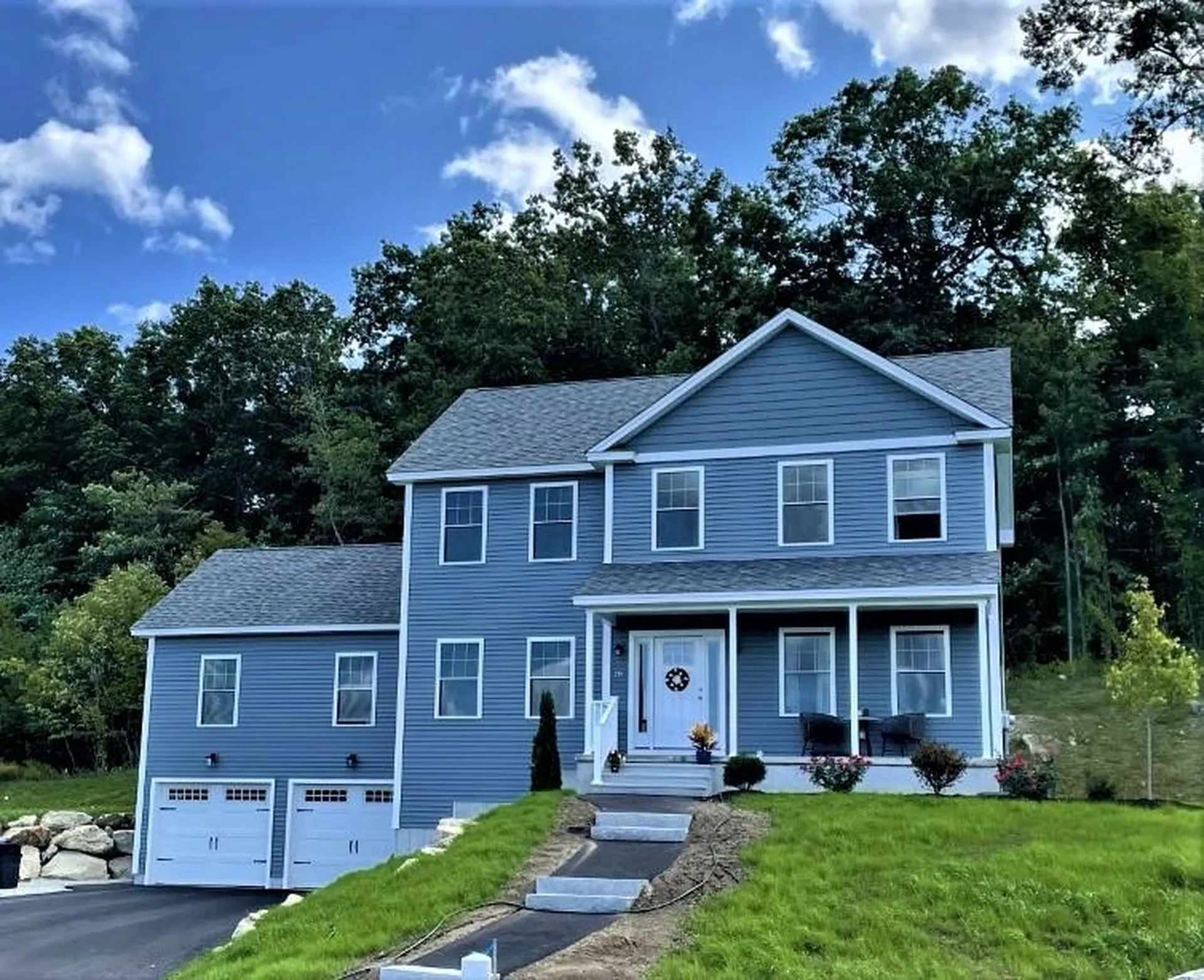 40 Marigold Way Hooksett NH 03106