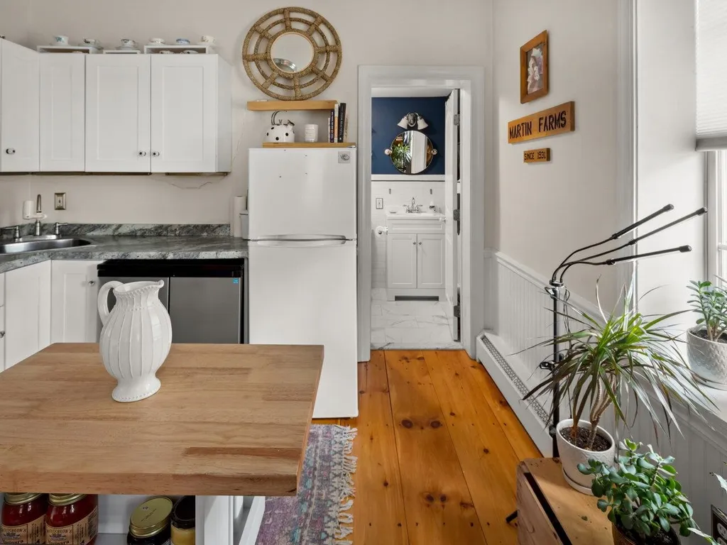 103 Maple Street Burlington VT 05401