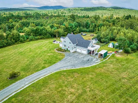 413 Oak Street Newport NH 03773